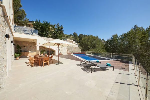 Luxury villa in Canyamel 37