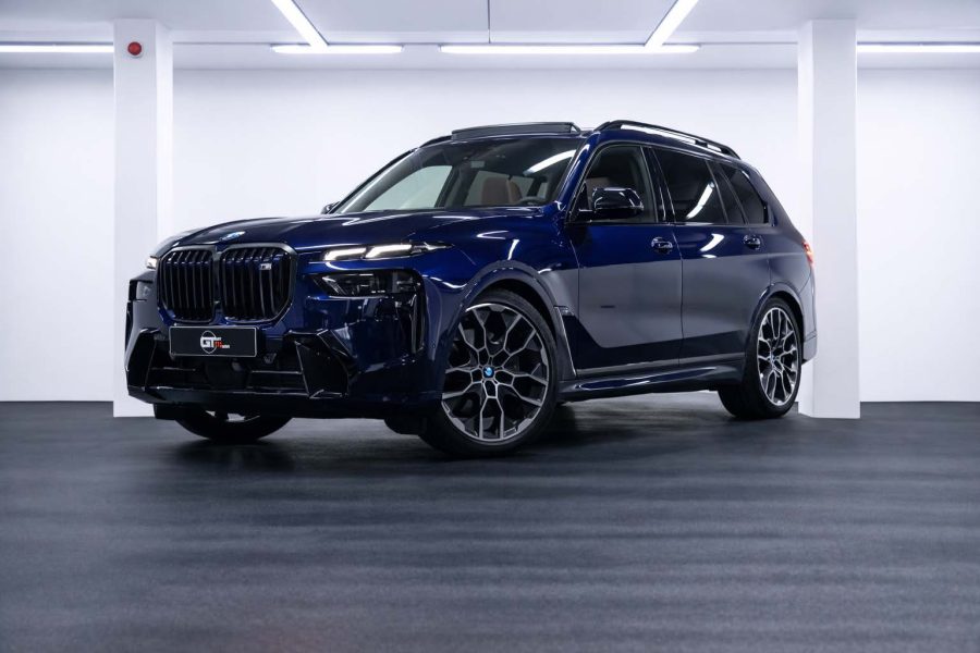 BMW X7 M60i for rent in Mallorca with Alphas Luxury