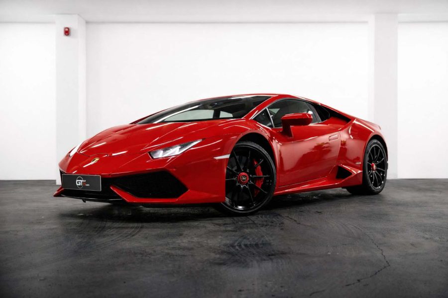 Lamborghini Huracan LP610 for rent in Mallorca with Alphas Luxury