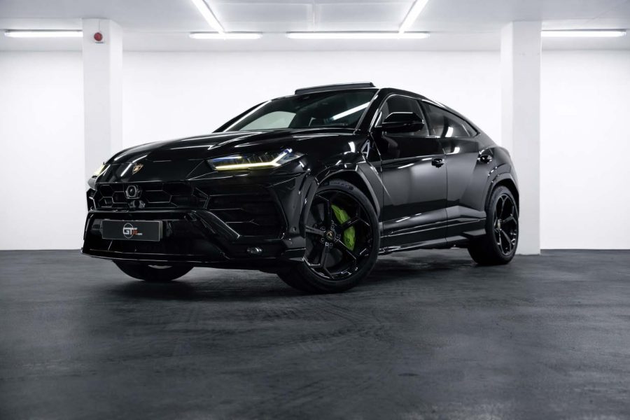 Lamborghini Urus for rent in Mallorca with Alphas Luxury