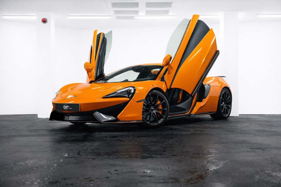 McLaren 570S Spider for rent in Mallorca with Alphas Luxury